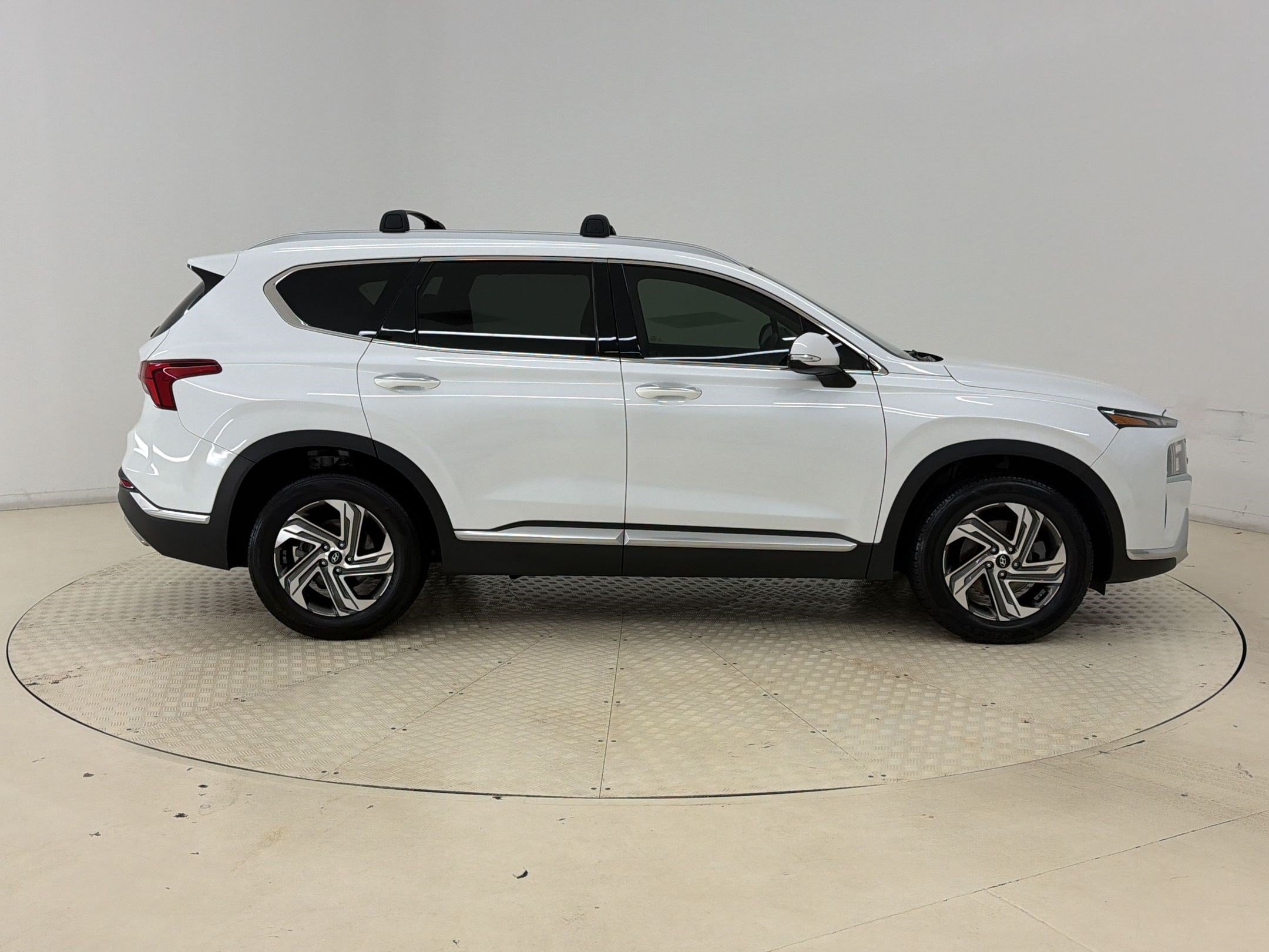 Used 2021 Hyundai Santa Fe SEL w/ Convenience + Premium Package FWD image 8