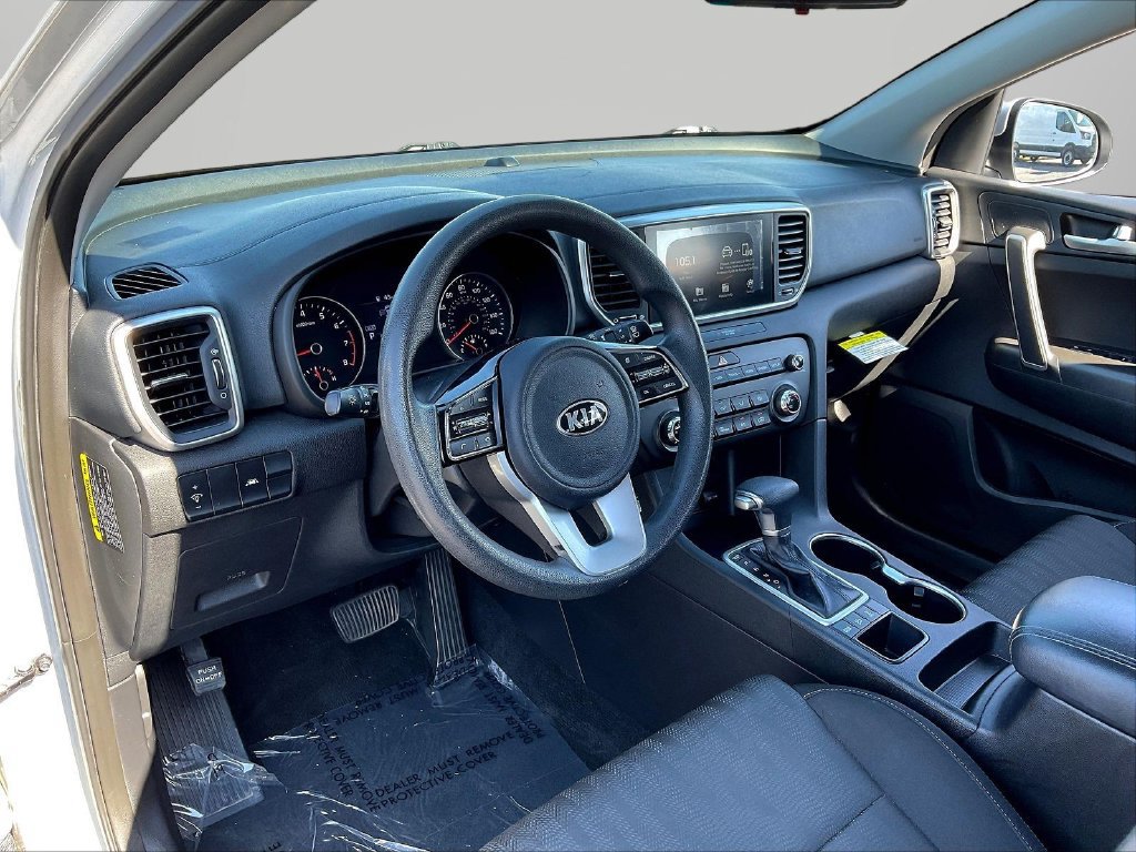 Used 2020 Kia Sportage LX AWD/4WD image 18