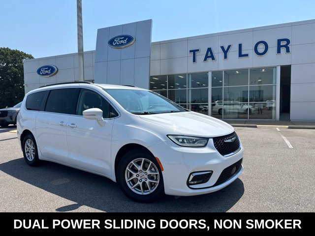 Used 2022 Chrysler Pacifica Touring-L