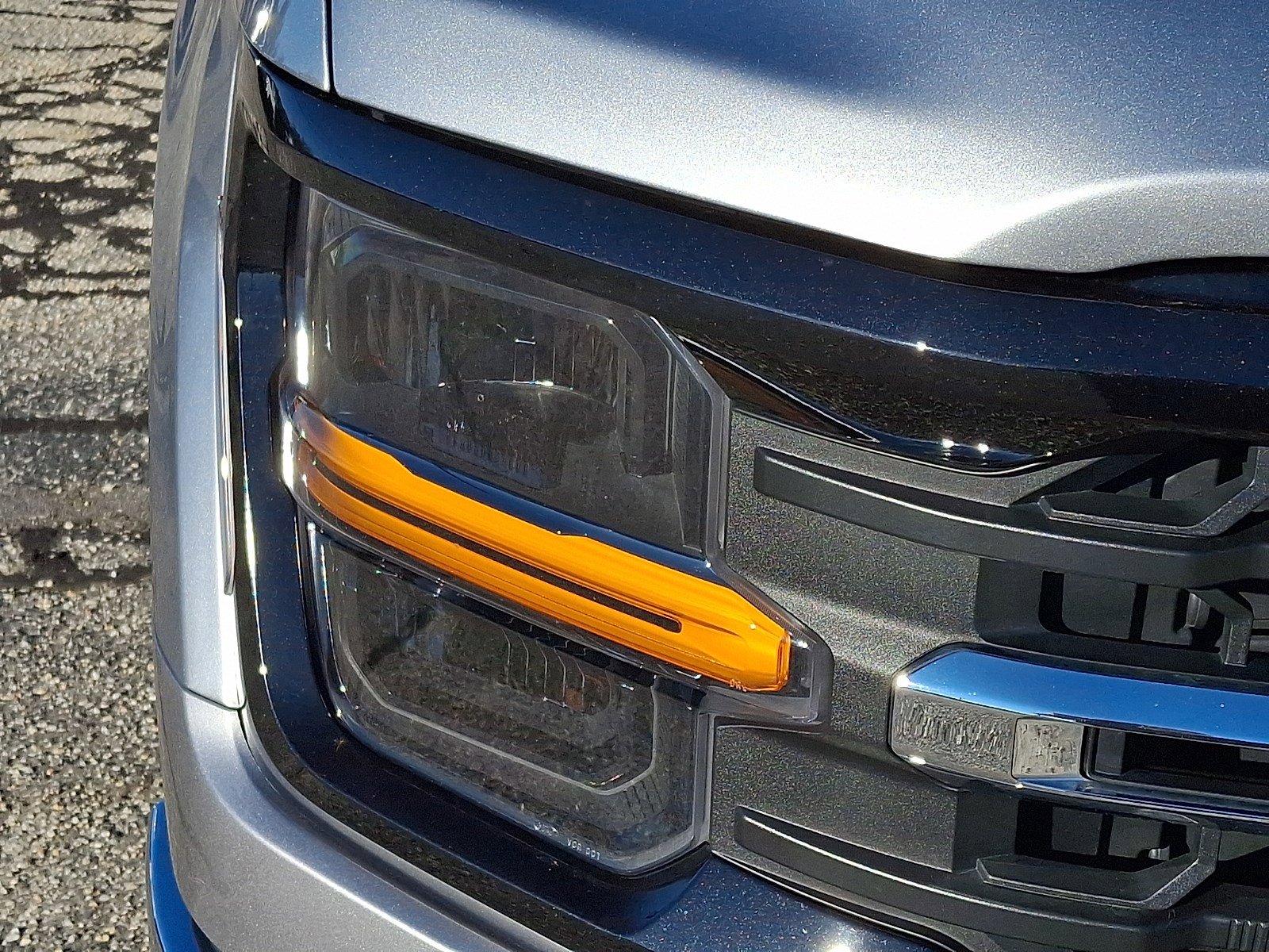 Certified 2024 Ford F150 XLT w/ Mobile Office Package image 8