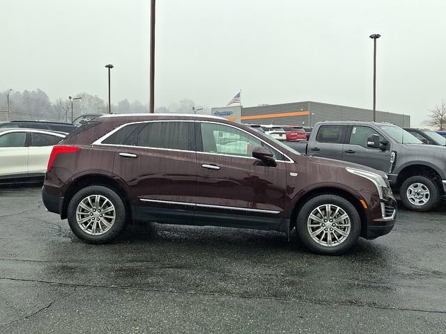 Used 2017 Cadillac XT5 Luxury w/ Driver Awareness Package image 7