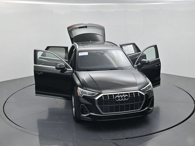 Used 2023 Audi Q3 2.0T Premium Plus AWD/4WD image 53