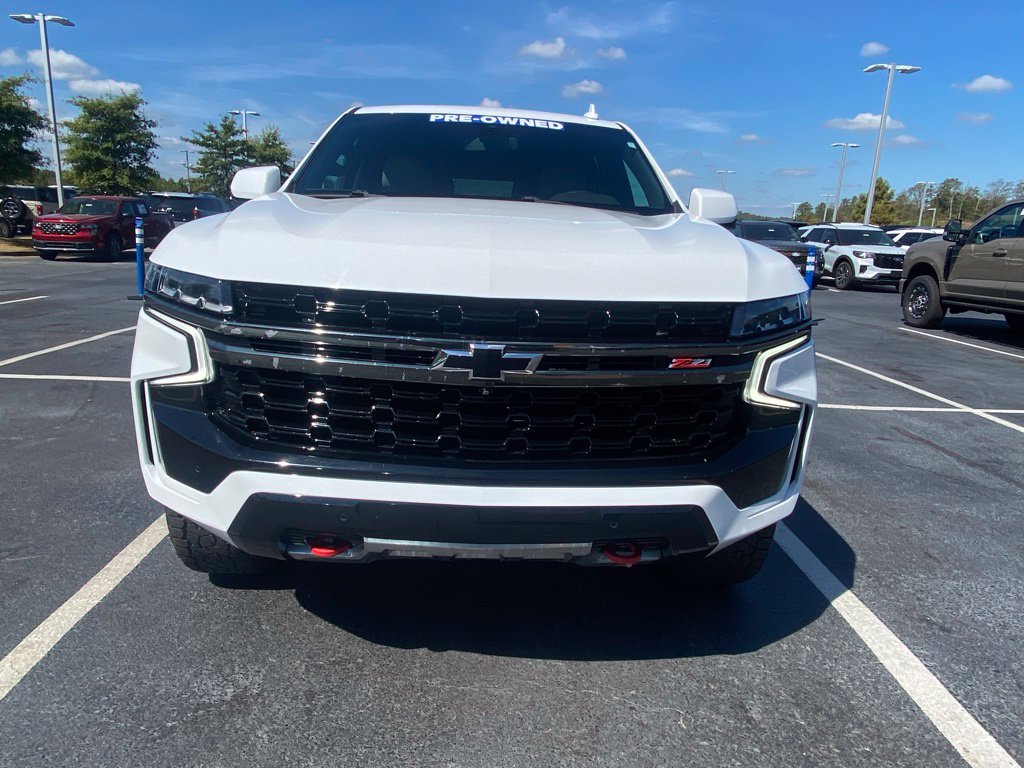 Used 2021 Chevrolet Tahoe Z71 w/ Luxury Package AWD/4WD image 2
