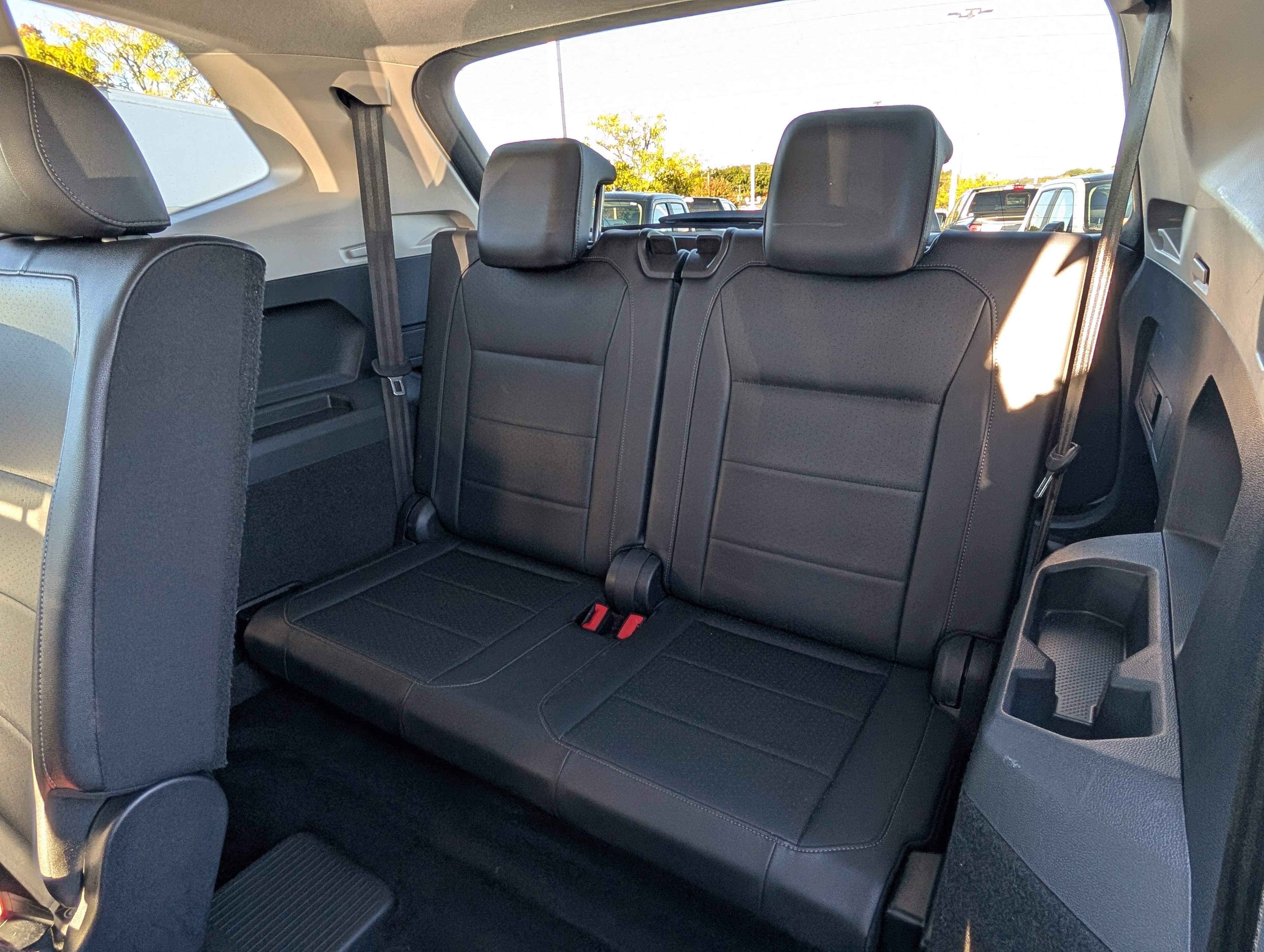 Used 2020 Volkswagen Tiguan SE image 13