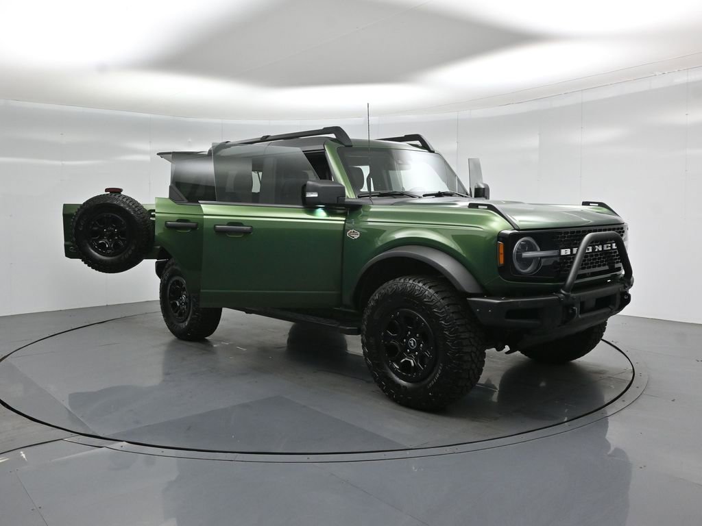 Certified 2022 Ford Bronco Wildtrak AWD/4WD image 32