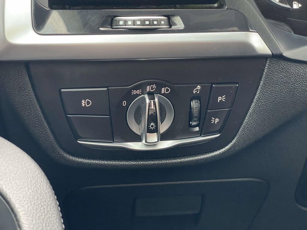 Used 2019 BMW X3 sDrive30i w/ Convenience Package image 14