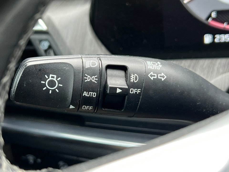 Used 2023 Kia Telluride SX image 24