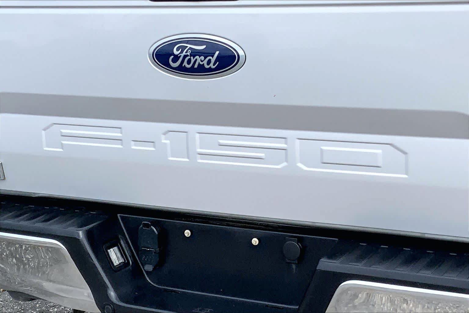 Certified 2019 Ford F150 XLT w/ Equipment Group 302A Luxury AWD/4WD image 27