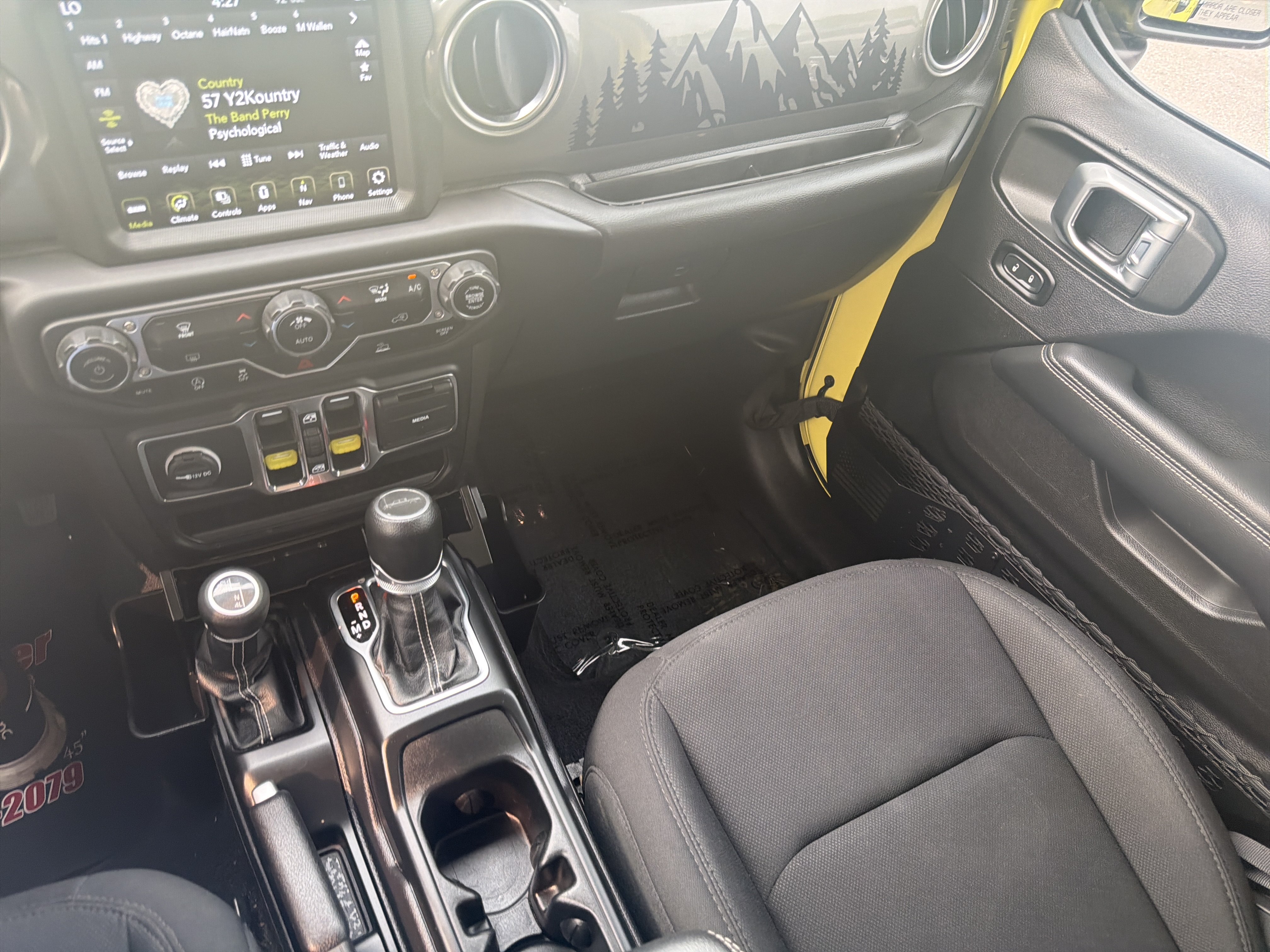 Used 2023 Jeep Gladiator Overland AWD/4WD image 22