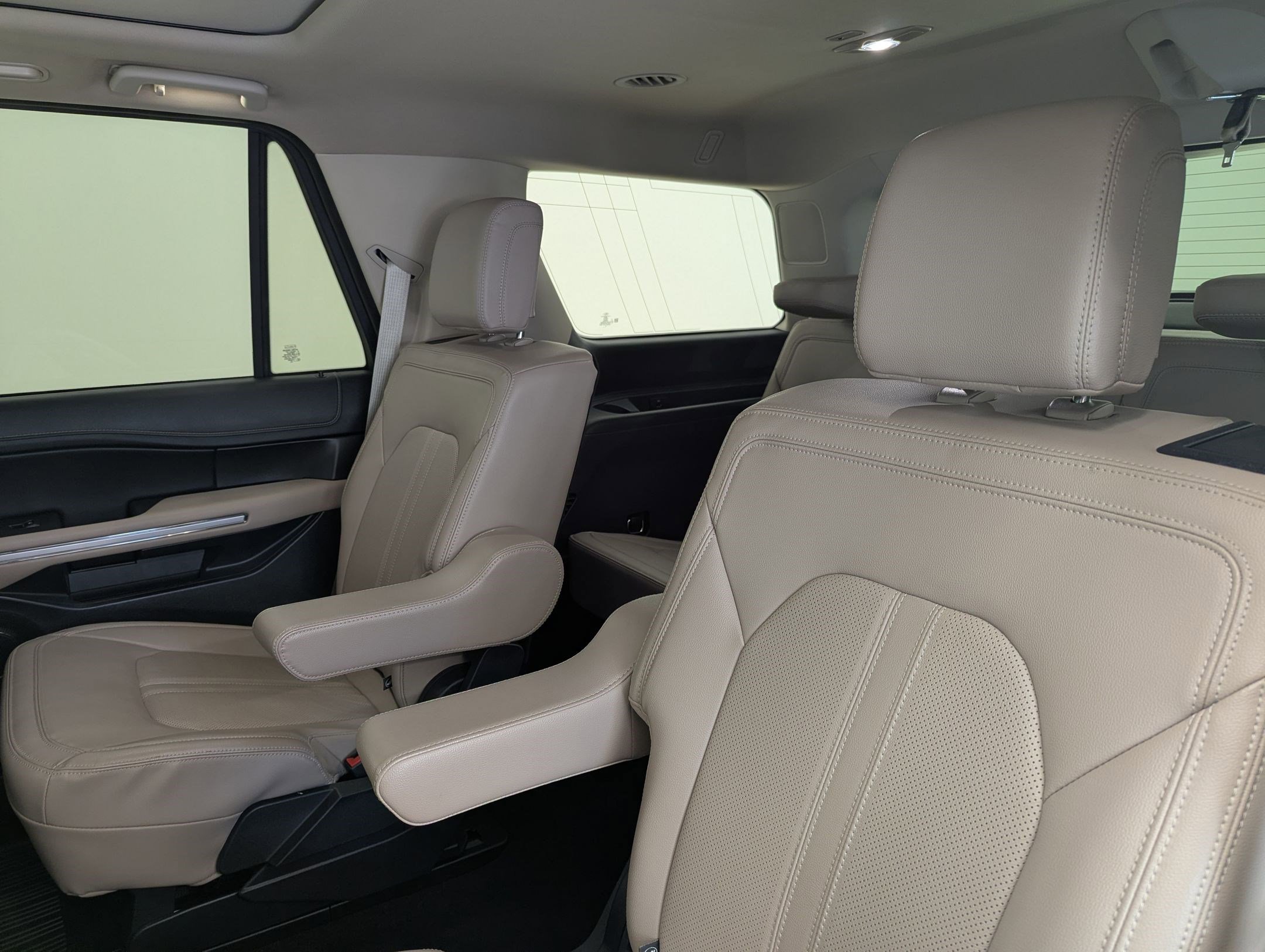Certified 2023 Ford Expedition Limited image 23