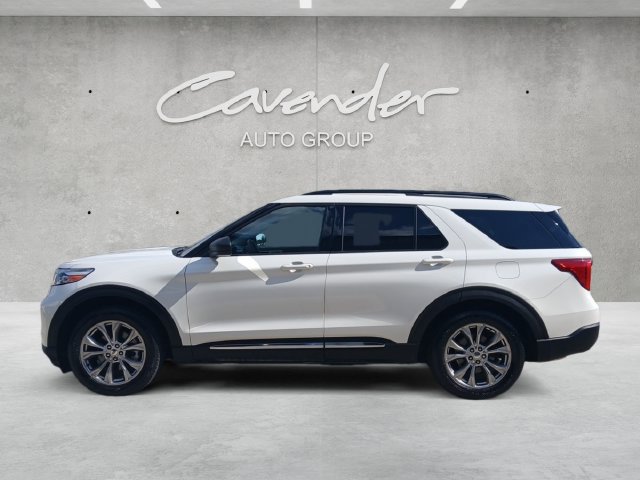 Certified 2022 Ford Explorer XLT w/ Equipment Group 202A RWD image 14