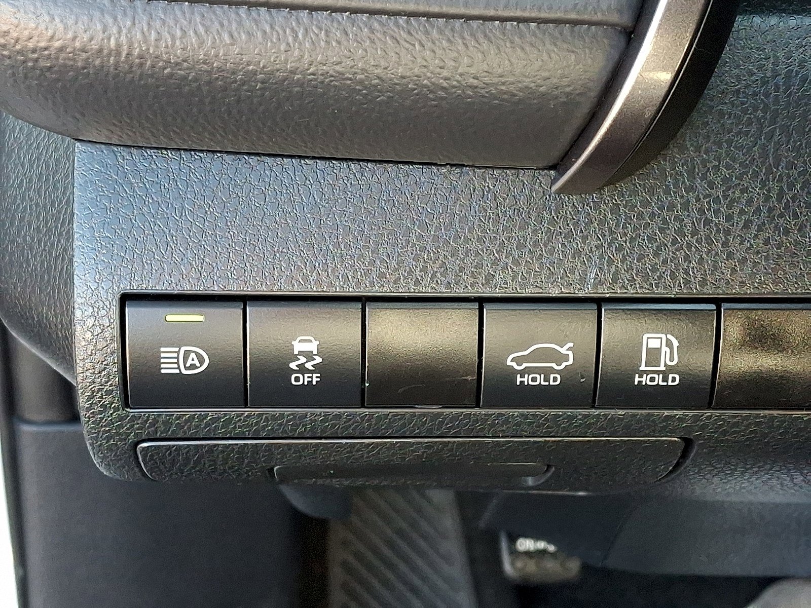 Used 2024 Toyota Camry SE image 25