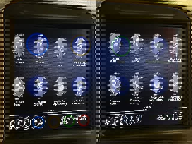 Used 2019 GMC Sierra 1500 SLT w/ SLT Convenience Package image 13