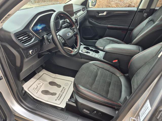 Certified 2022 Ford Escape SEL w/ SEL Stealth AWD Package image 13