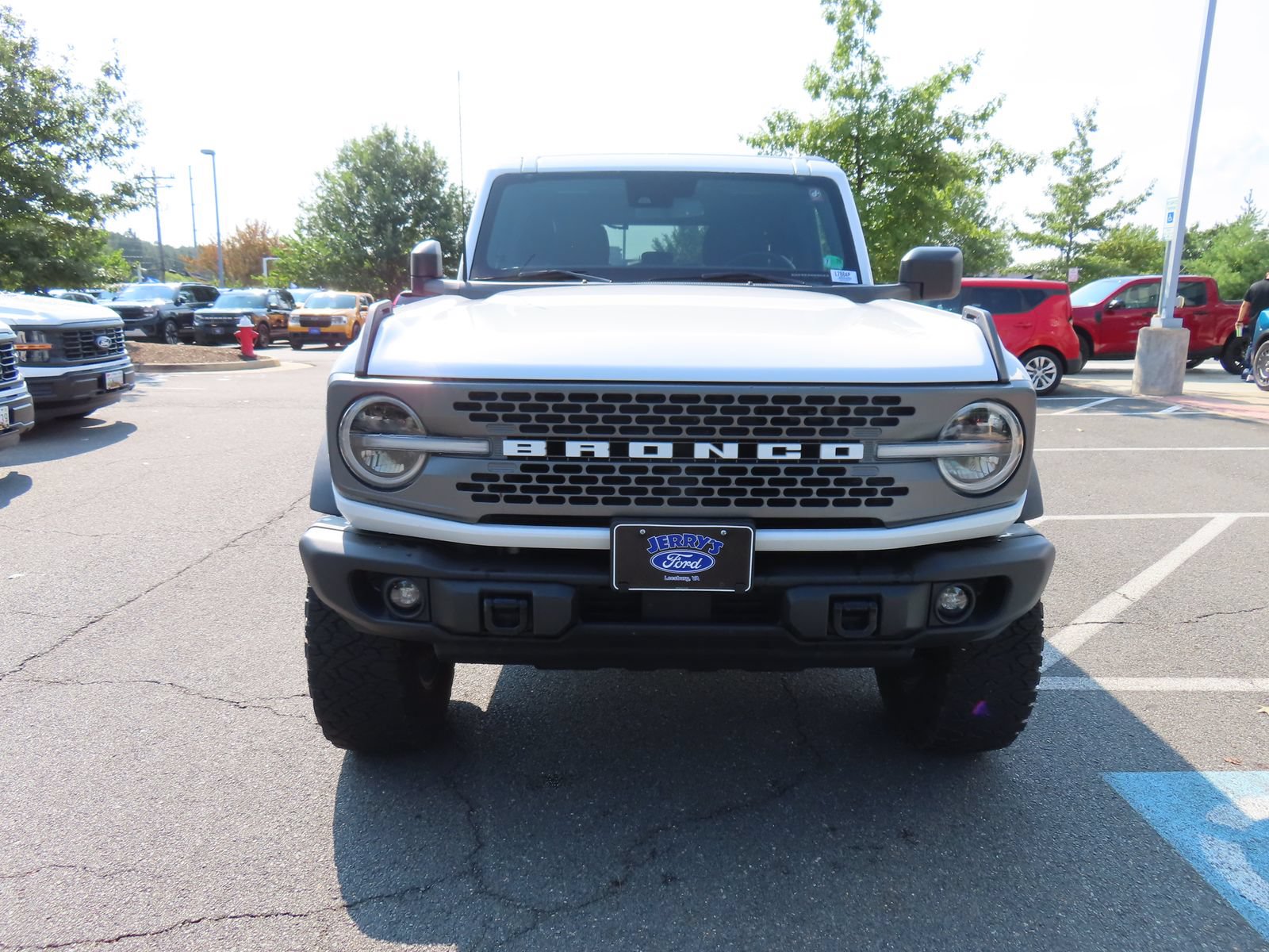 Certified 2023 Ford Bronco Badlands AWD/4WD image 2