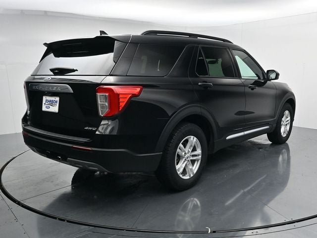 Certified 2023 Ford Explorer XLT w/ Equipment Group 202A AWD/4WD image 9