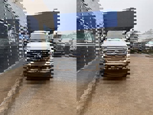 Certified 2023 Ford F250 Lariat w/ FX4 Off-Road Package image 3