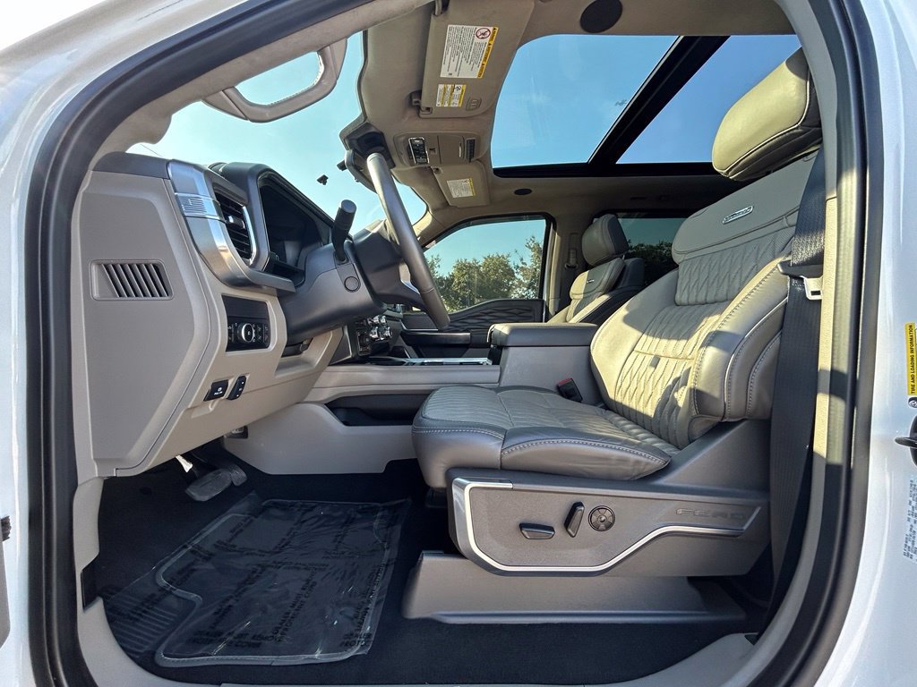 Certified 2025 Ford F350 Platinum w/ Platinum Plus Package AWD/4WD image 11