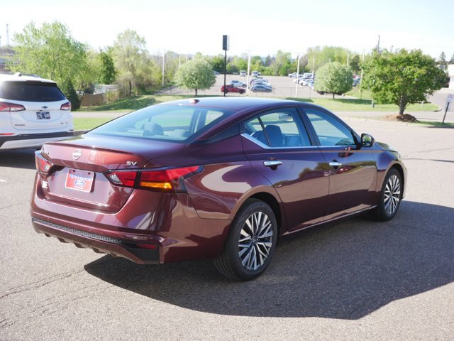 Used 2023 Nissan Altima 2.5 SV FWD image 5