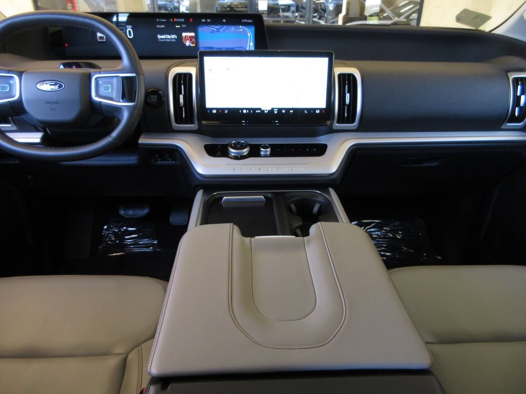 Certified 2025 Ford Expedition Max Active RWD image 18