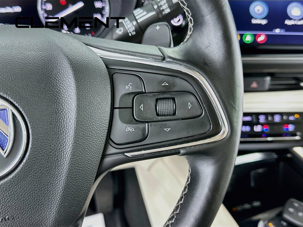 Used 2022 Buick Envision Avenir w/ Technology Package II AWD/4WD image 17