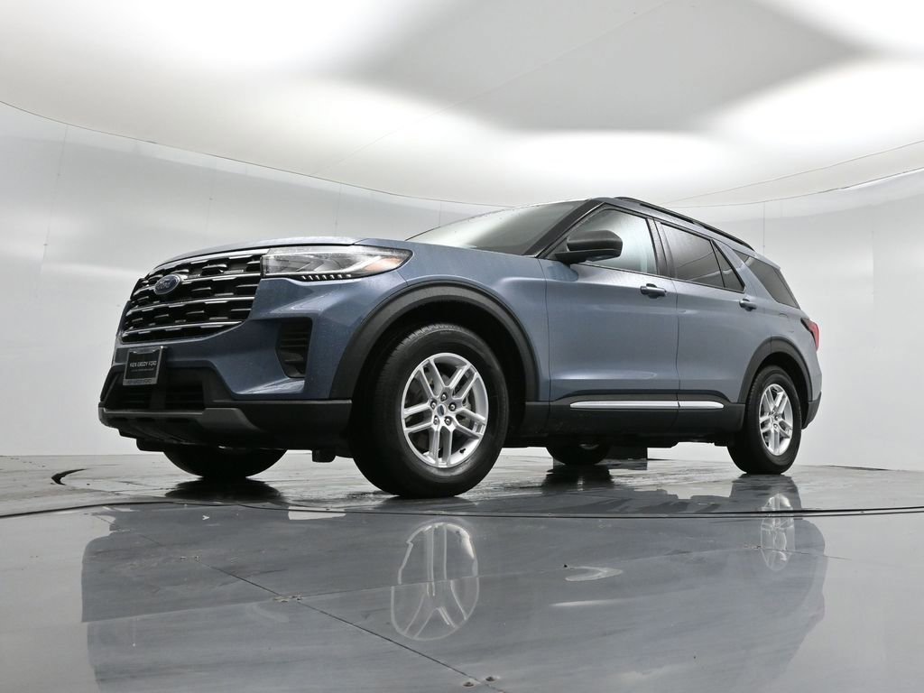 Certified 2025 Ford Explorer Active image 25