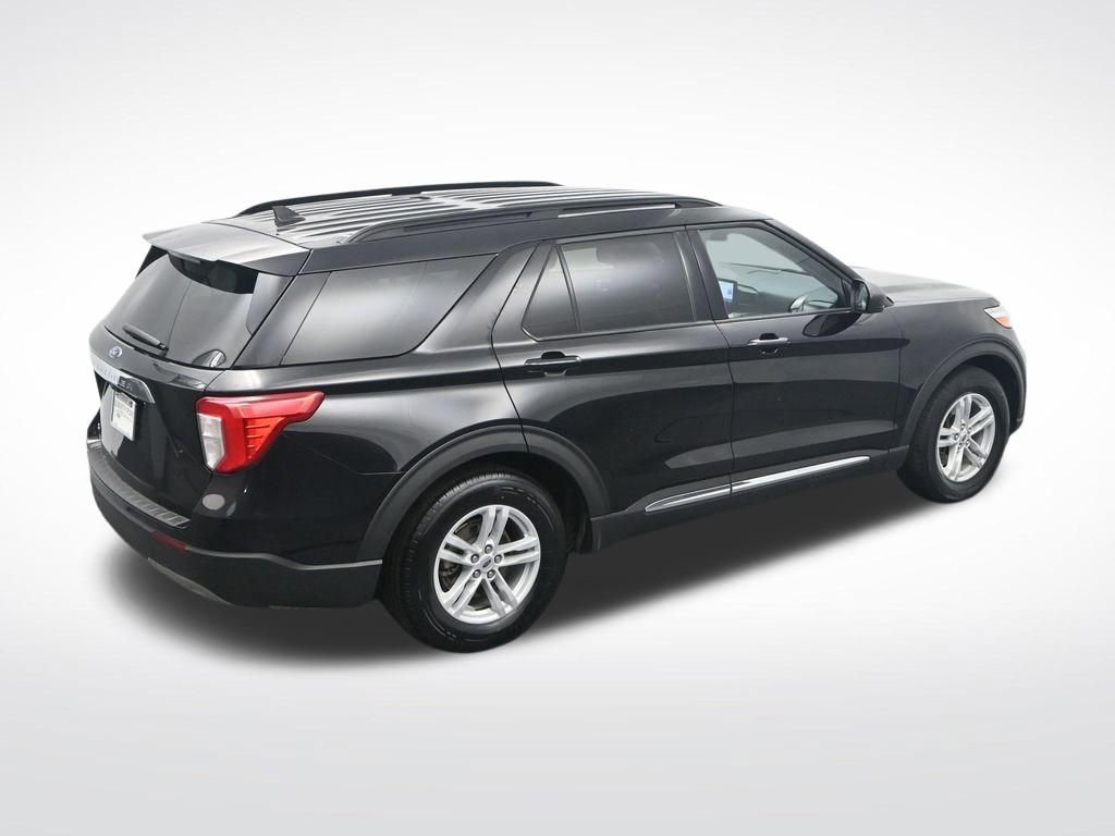Certified 2024 Ford Explorer XLT w/ Equipment Group 202A image 28