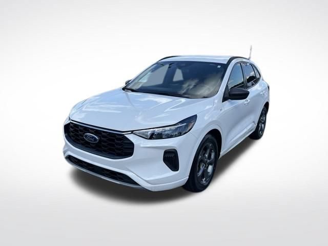 Certified 2023 Ford Escape ST-Line w/ Tech Pack #1 FWD image 3