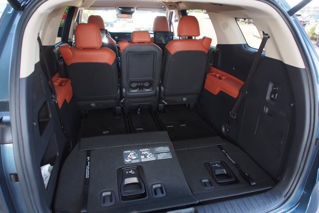 Used 2024 Kia Carnival SX FWD image 19