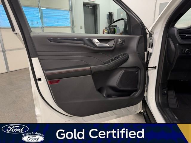 Certified 2023 Ford Escape ST-Line Select w/ Tech Pack #2 image 25