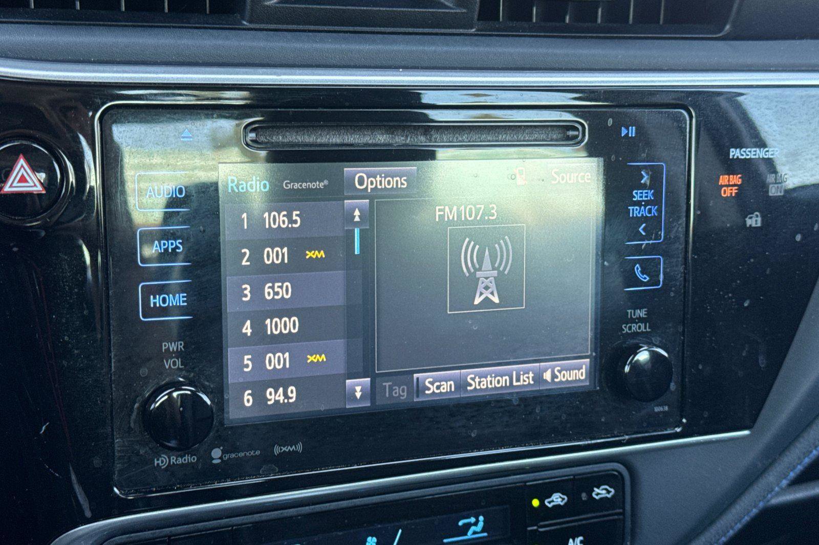 Used 2017 Toyota Corolla SE image 13