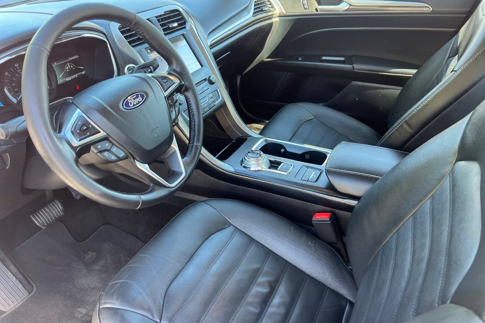 Certified 2018 Ford Fusion Energi SE FWD image 11