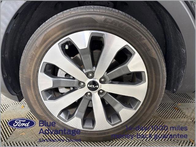 Used 2022 Kia Telluride EX w/ EX Premium Package image 15