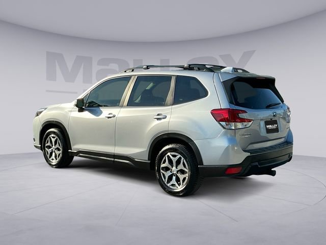 Used 2022 Subaru Forester Premium AWD/4WD image 3