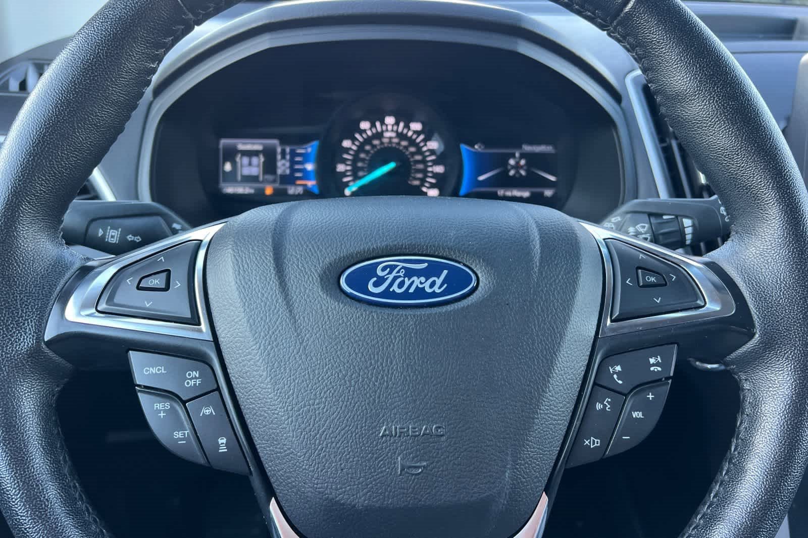 Certified 2024 Ford Edge SEL image 25