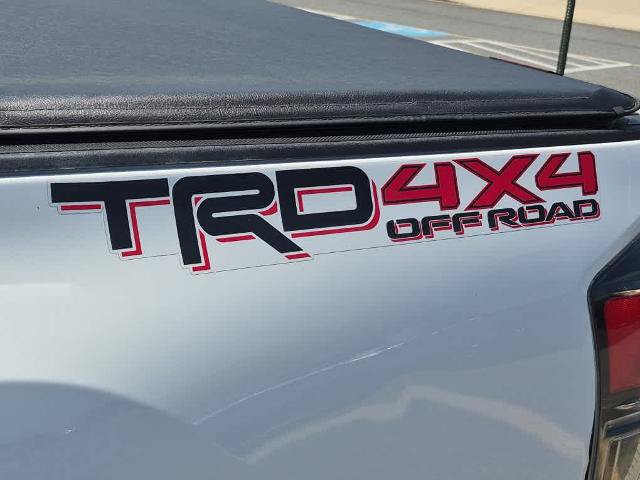 Used 2023 Toyota Tacoma SR5 AWD/4WD image 12