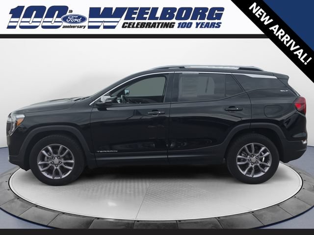 Used 2023 GMC Terrain SLT AWD/4WD image 2