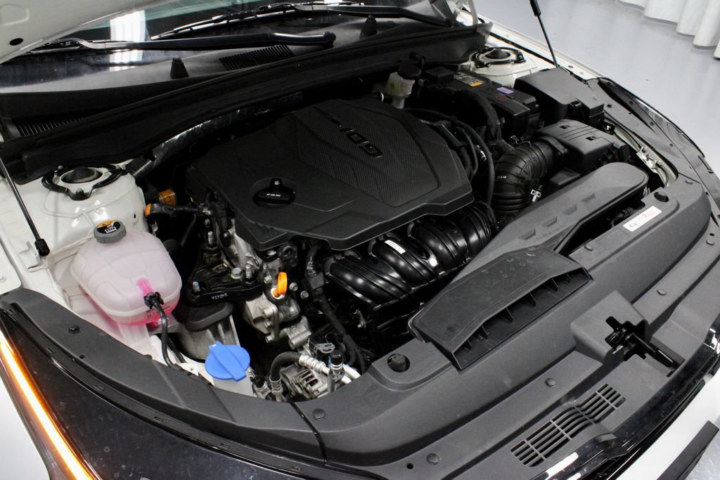 Used 2025 Kia K5 GT-Line w/ GT-Line Premium Package AWD/4WD image 16