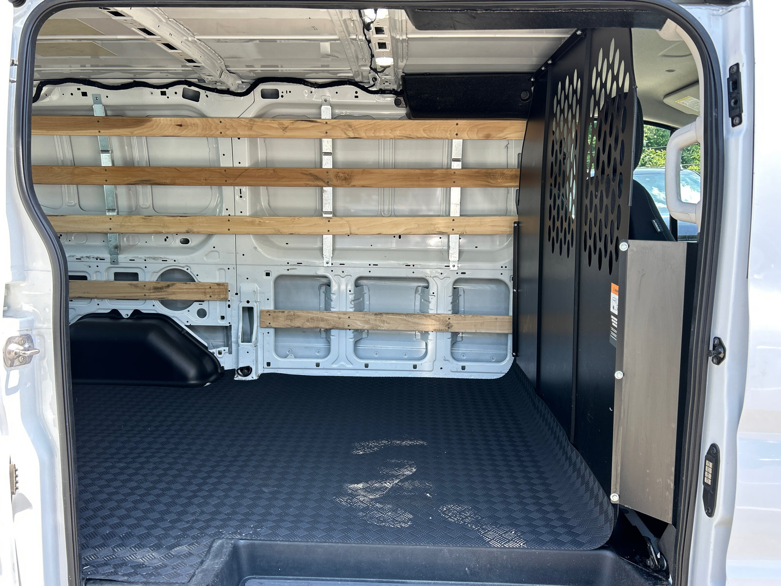 Certified 2025 Ford Transit 250 Low Roof w/ Exterior Upgrade Package RWD image 19