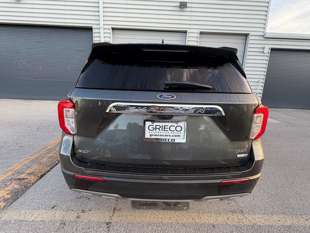 Certified 2020 Ford Explorer XLT w/ Equipment Group 202A AWD/4WD image 6