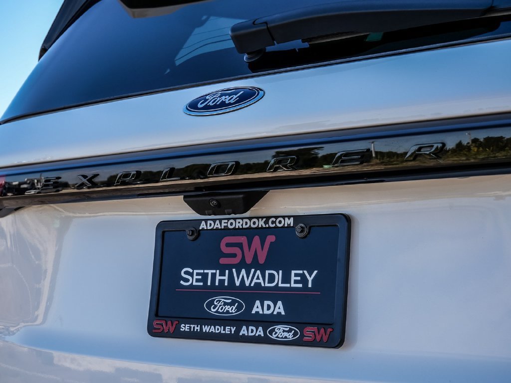 Certified 2025 Ford Explorer ST-Line RWD image 11