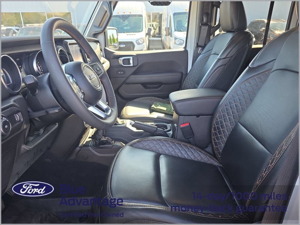 Used 2023 Jeep Wrangler Unlimited Sahara AWD/4WD image 12
