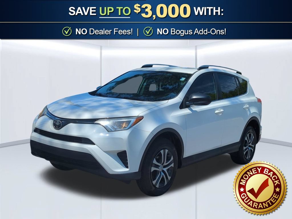 Used 2018 Toyota RAV4 LE FWD image 1