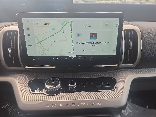 Certified 2025 Ford Expedition Max Active AWD/4WD image 31