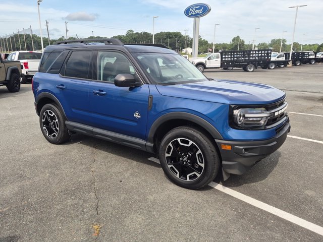 Certified 2023 Ford Bronco Sport Outer Banks AWD/4WD image 2