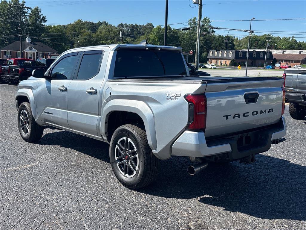 Used 2024 Toyota Tacoma TRD Sport RWD image 5