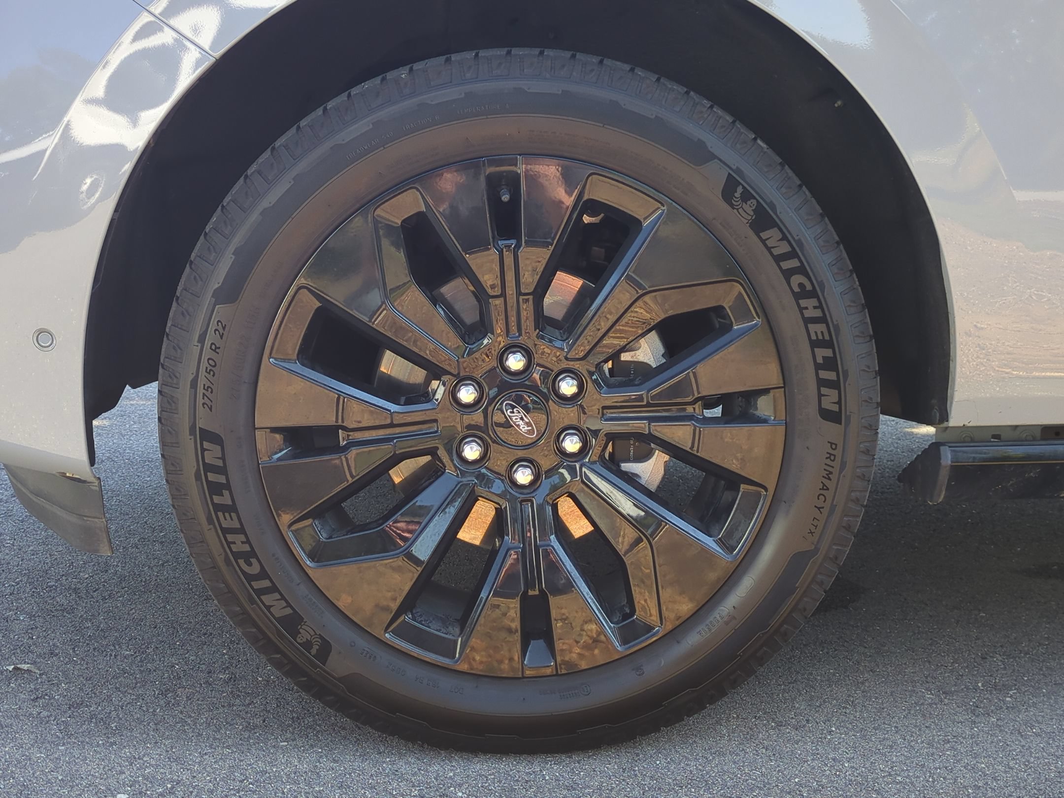 Certified 2025 Ford Expedition Platinum w/ Stealth Appearance Package AWD/4WD image 9