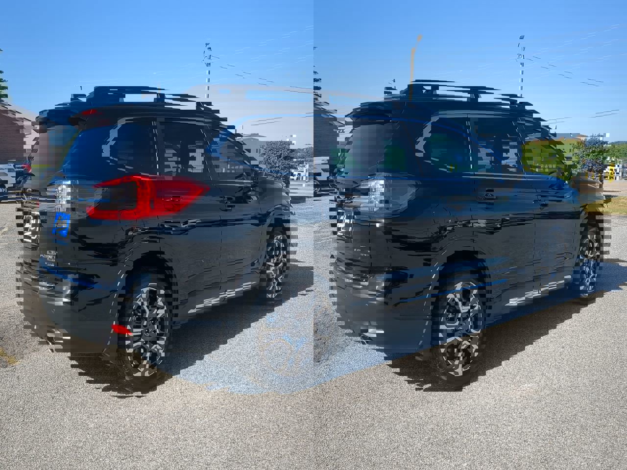 Used 2024 Subaru Ascent Limited w/ Technology Package image 4