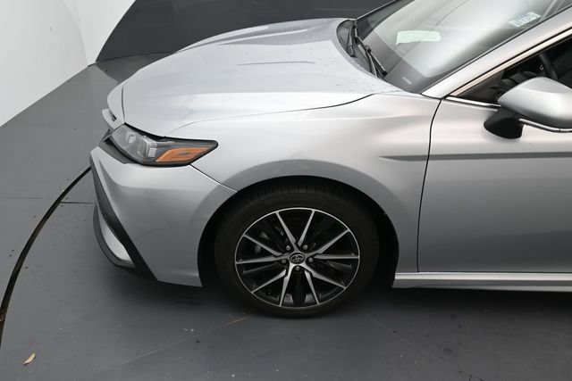 Used 2023 Toyota Camry SE FWD image 9