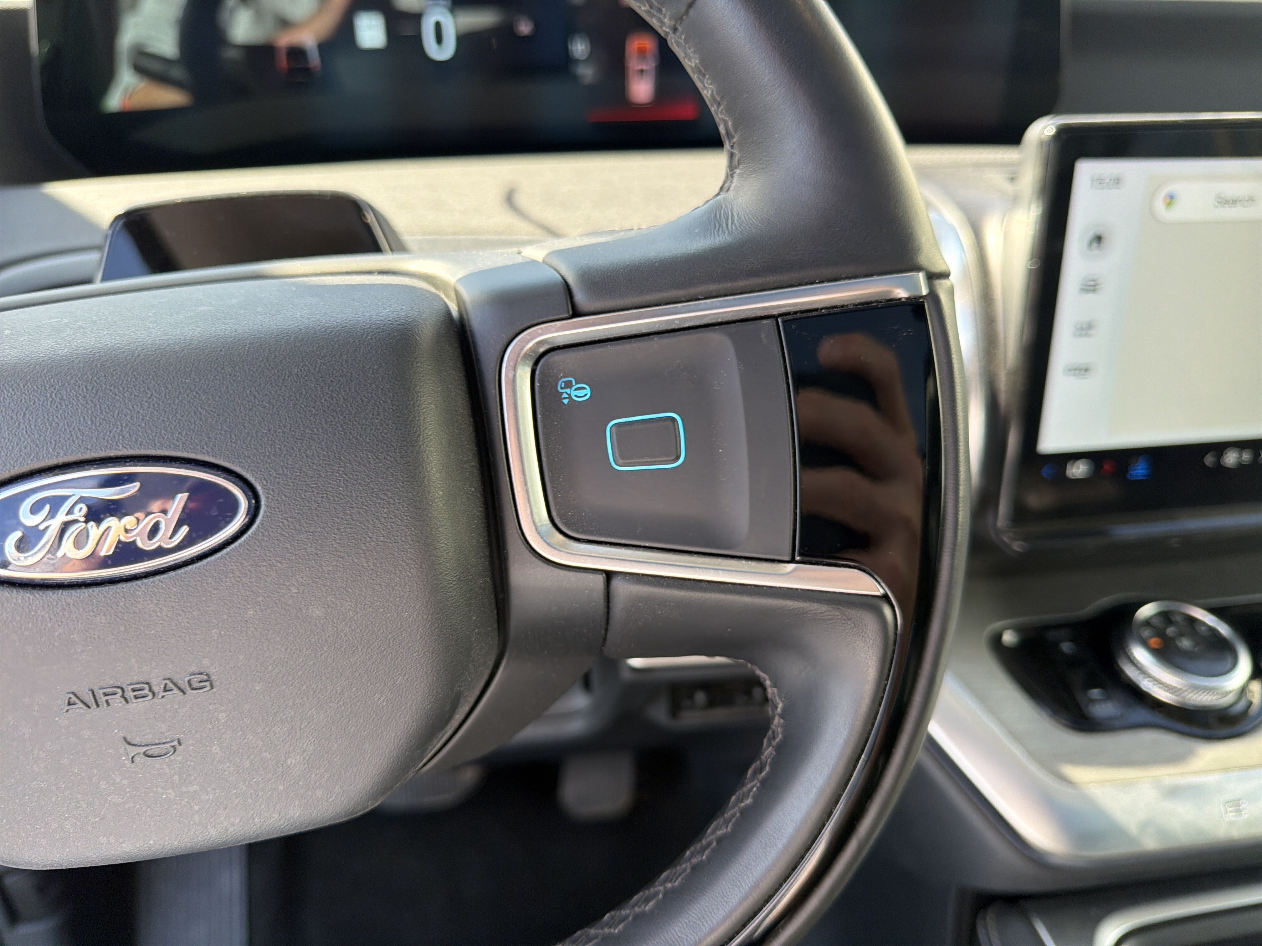 Certified 2025 Ford Expedition Platinum AWD/4WD image 22